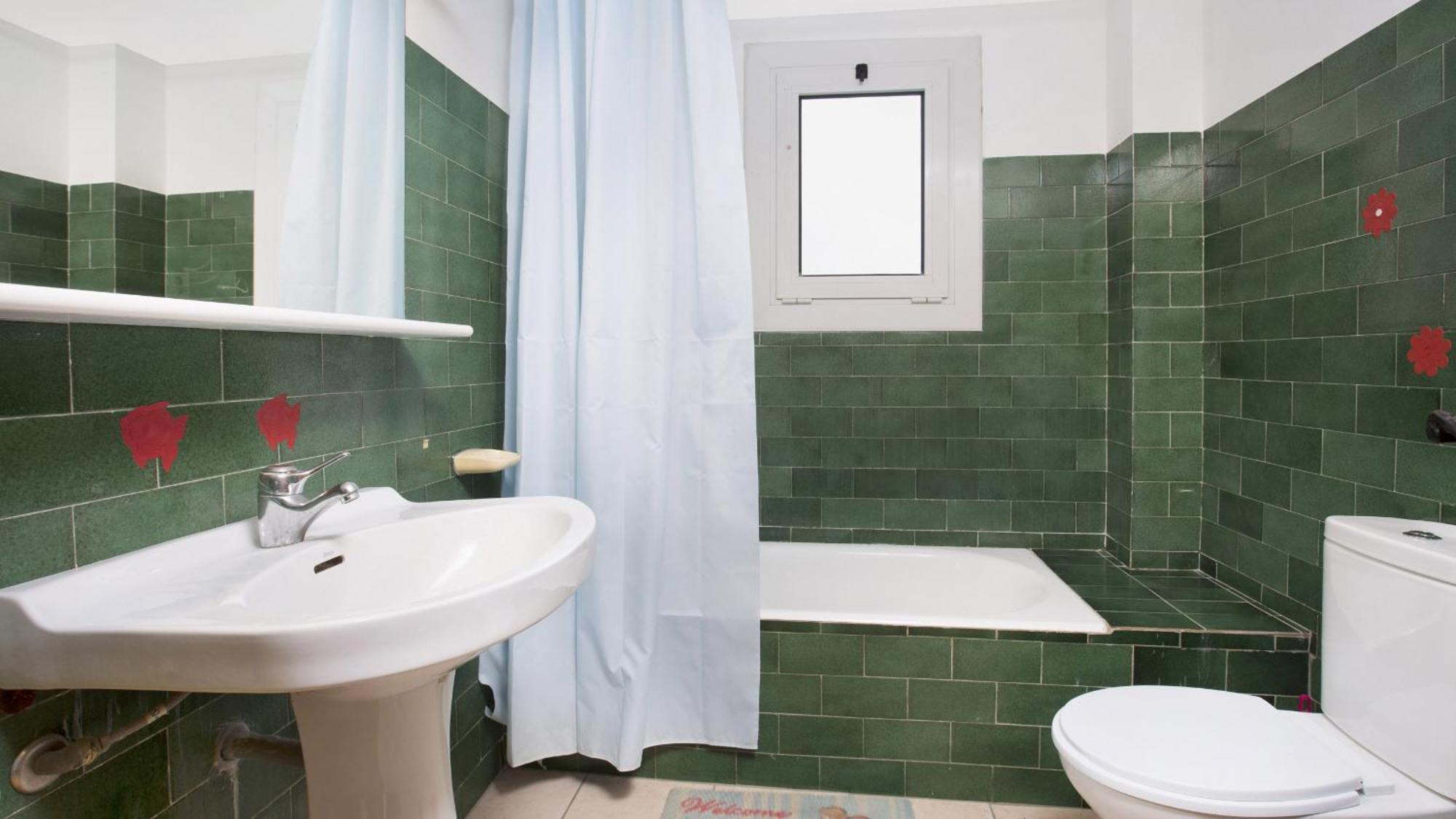 Arc H-1 - Pals Apartment เบกูร์ ภายนอก รูปภาพ